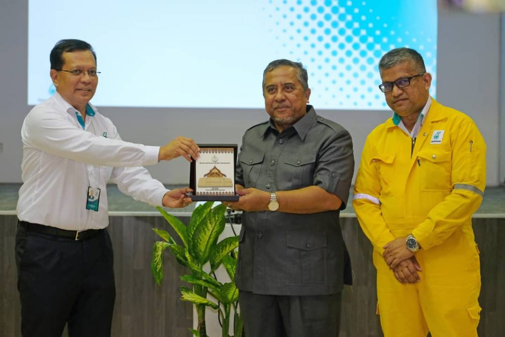 Petronas Aset Penting Dan Rakan Kongsi Kerajaan Negeri