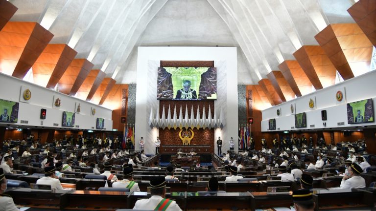 Pembangkang Juarai Usul Undi Tidak Percaya