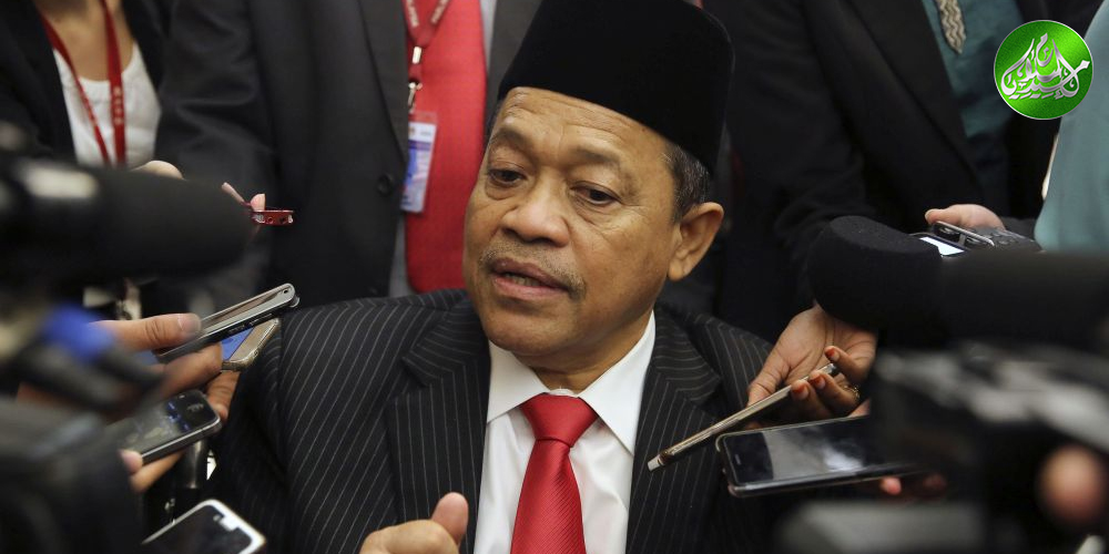 Zahid, Anwar ‘Saksi’ Ahli Parlimen Umno Tandatangan Dokumen Sokong Anwar Sebagai PM, Dakwa Shahidan