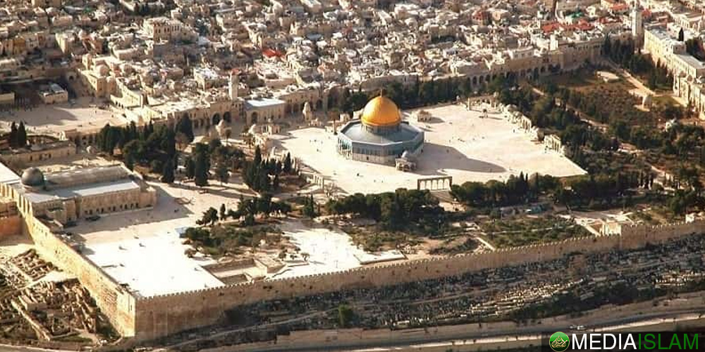 Wajib Mempertahankan Masjid al-Aqsa