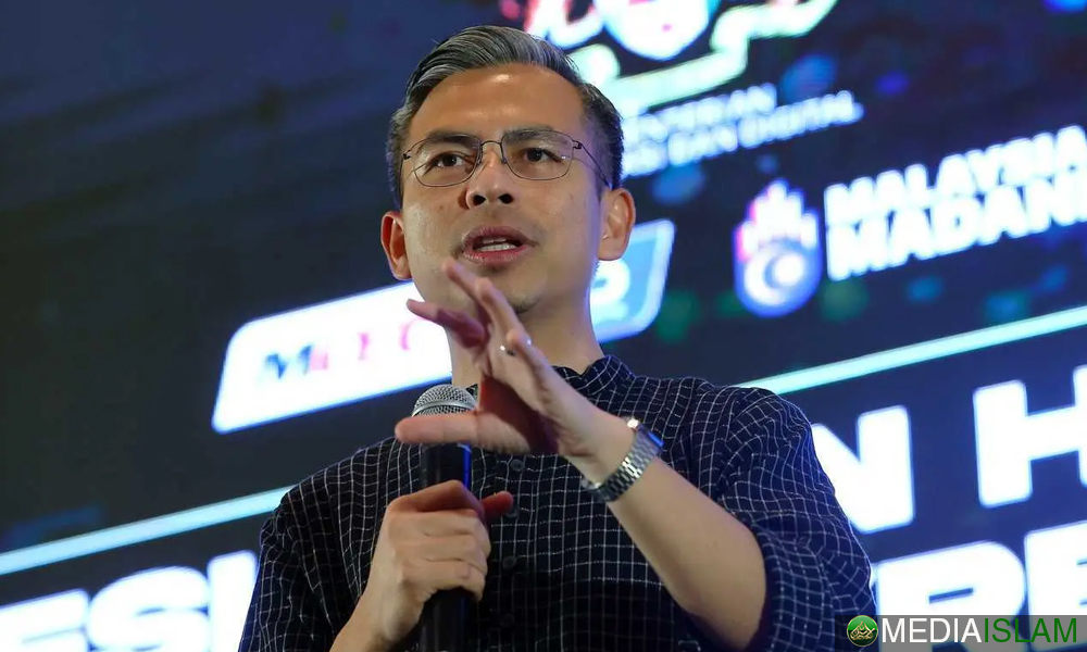 Fahmi Perlu Fokus Masalah Rakyat, Bukan Tiket Coldplay
