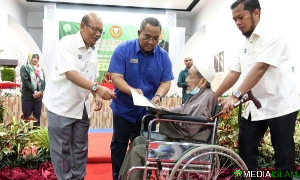 Falsafah Sanusi Dalam Pemberian Geran Tanah