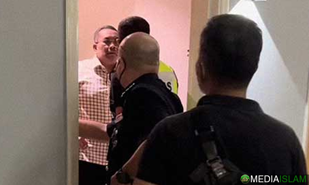 Tahan Sanusi Jam 3 Pagi Tidak Wajar