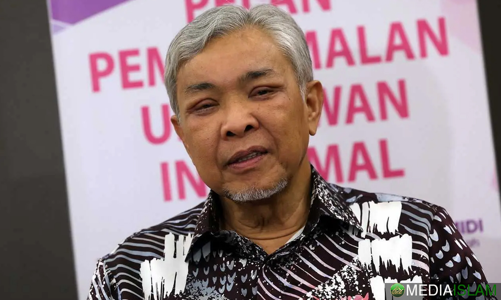 Zahid ‘Koyak’ Bila Annuar Kata Lebih Ramai Ahli Akan Keluar Umno