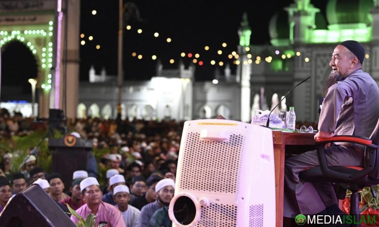 Ustaz Azhar Idrus