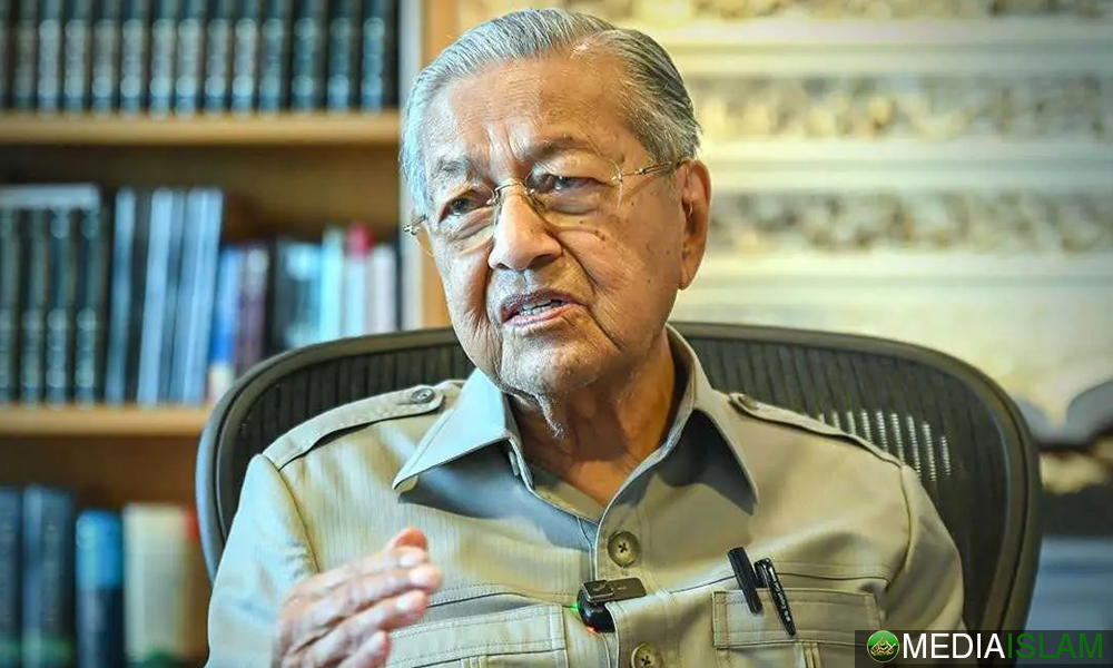 Susah Nak Fikir Apa Perkara Baik Dilakukan Anwar Setakat Ini?, Kata Mahathir