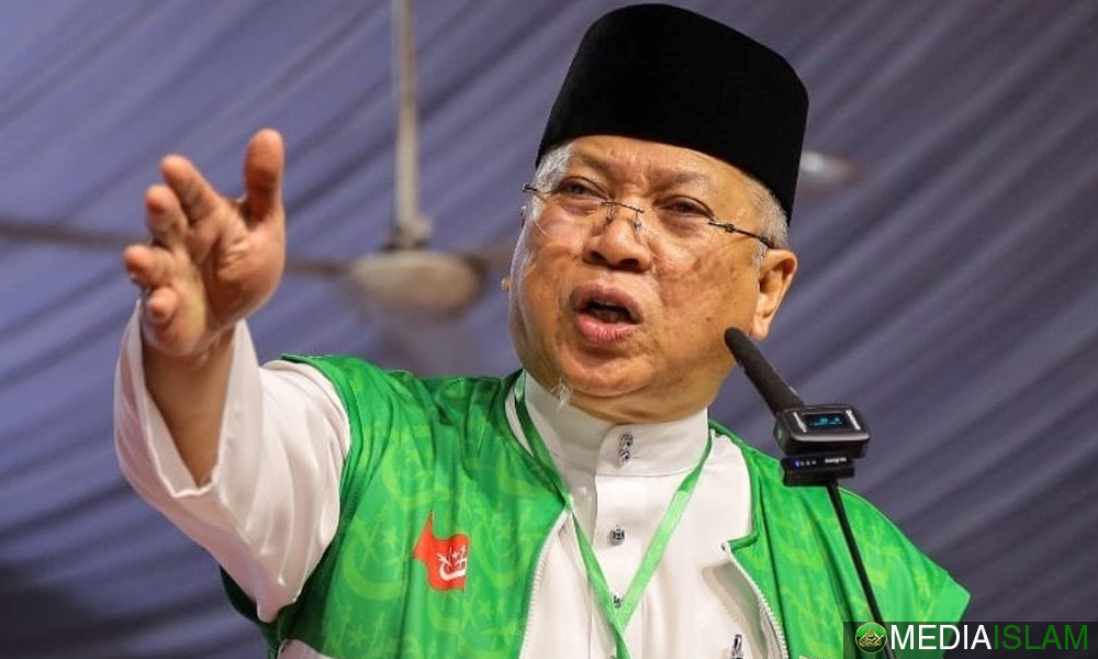 Kebergantungan Materialisme: Punca Kejatuhan UMNO Dan Pengajaran Buat Parti Politik Melayu