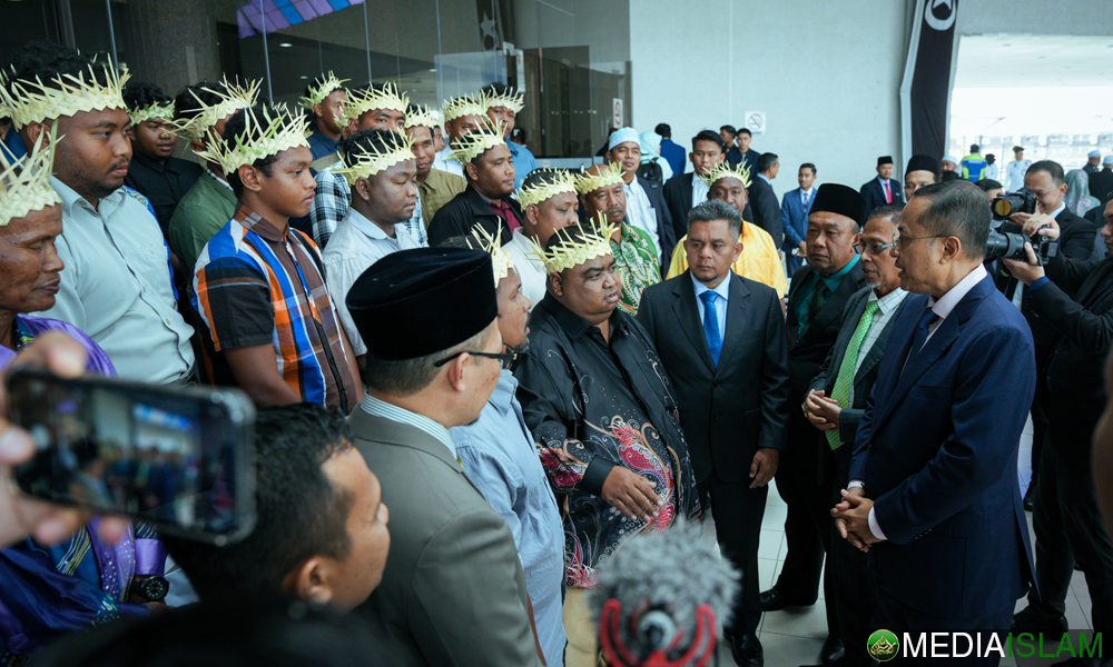 DUN Terengganu Menerima Kehadiran Masyarakat Orang Asli Buat Pertama Kali