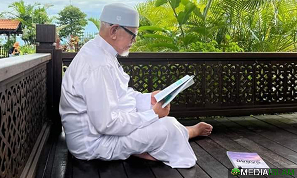 Ayah Chik PresidenPAS Paling Memahat Sejarah Dan Berjasa, Tiada Kewajaran Untuk Berehat!