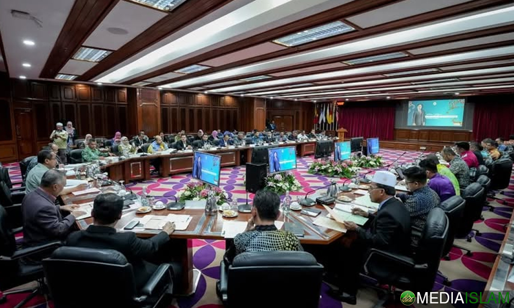 Perkhidmatan Awam Itu Amanah, Bukan Sekadar Pekerjaan