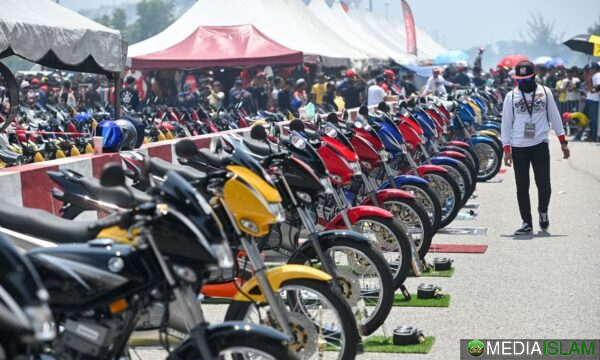 Lupa Sejarah, Tapi Nak Menang Sembang