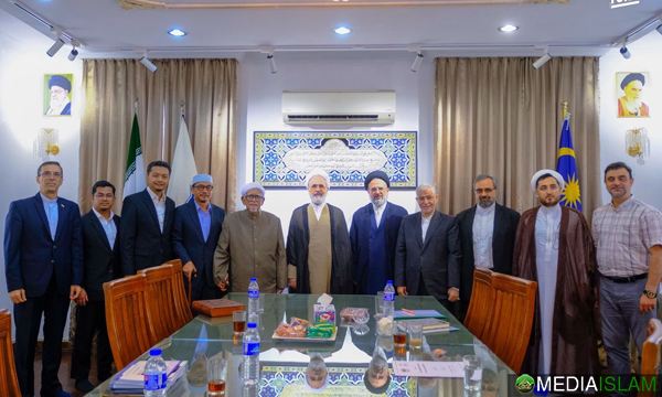 Pertemuan Dua Ulama Mengangkat Isu Palestin Dan Martabat Dunia Islam