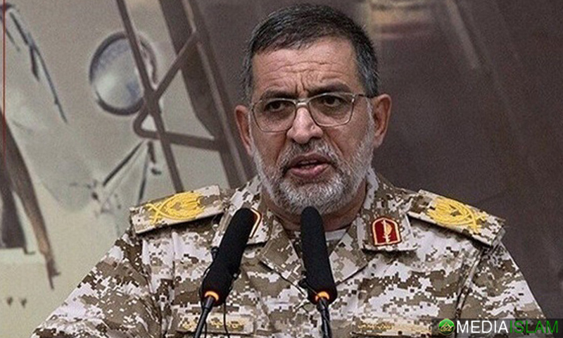 Brigadier General Ali Mohammad Naeini ialah seorang jurucakap rasmi bagi Islamic Revolutionary Guard Corps (IRGC)